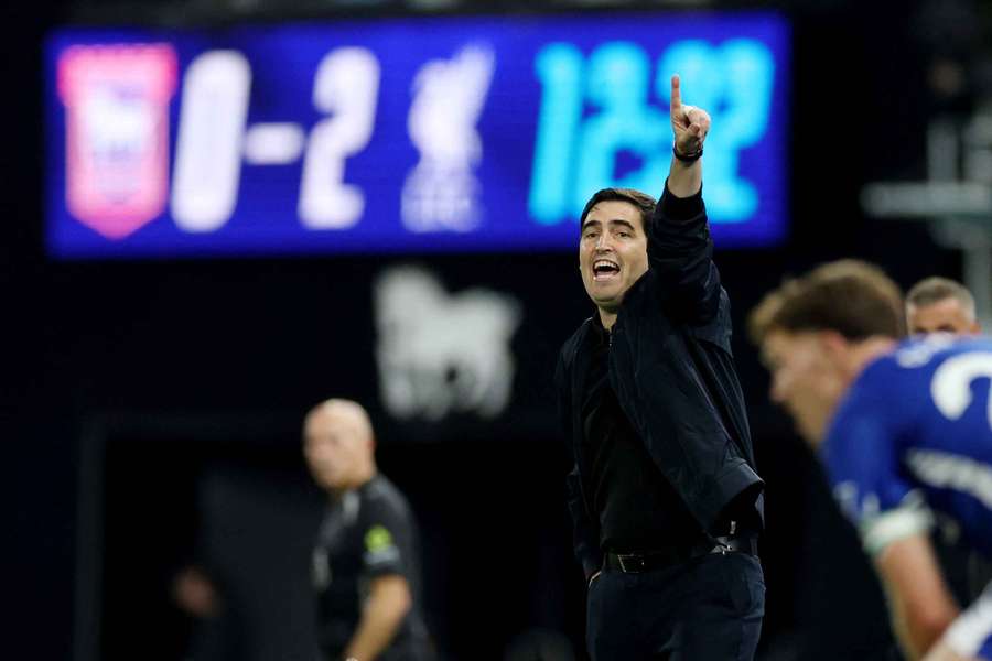 Liverpool boss Iraola reveals what is behind Isak's impressive start to 2026-27 Liverpool boss Iraola reveals what is behind Isak's impressive start to 2026-27