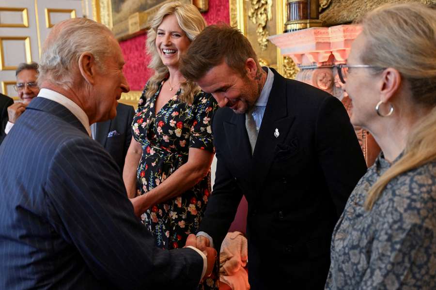 David Beckham otrzymał tytuł rycerza. Został pasowany przez króla
