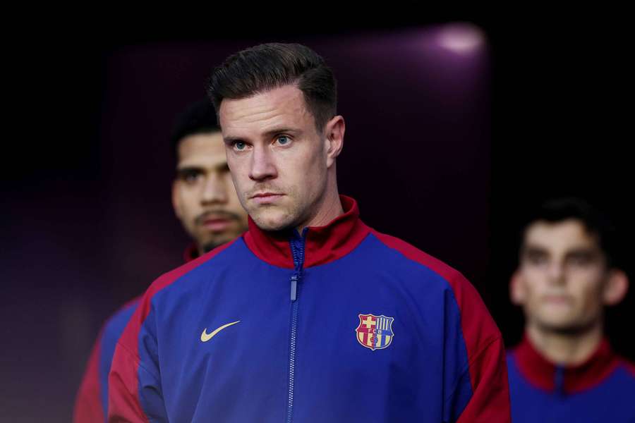 Ter Stegen již není kapitánem Barcelony.