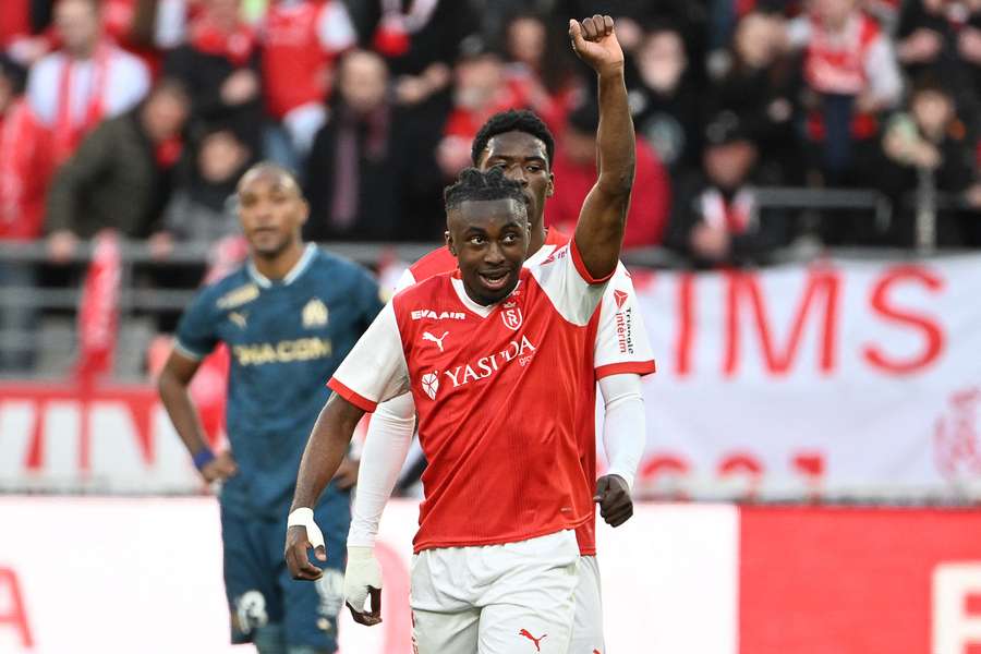 Valentin Atangana en pleine célébration lors de la dernière journée de Ligue 1 contre Marseille. 