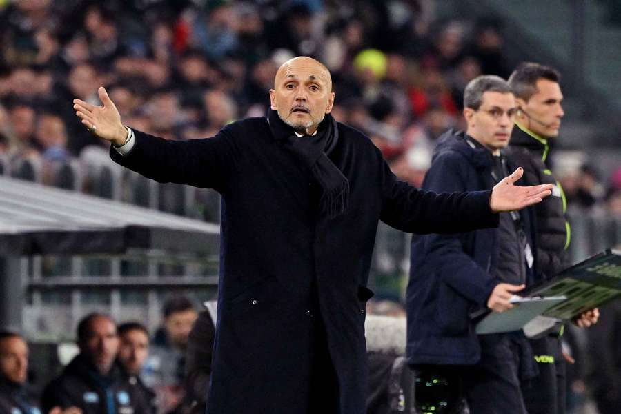 Spalletti tenta levantar o plantel