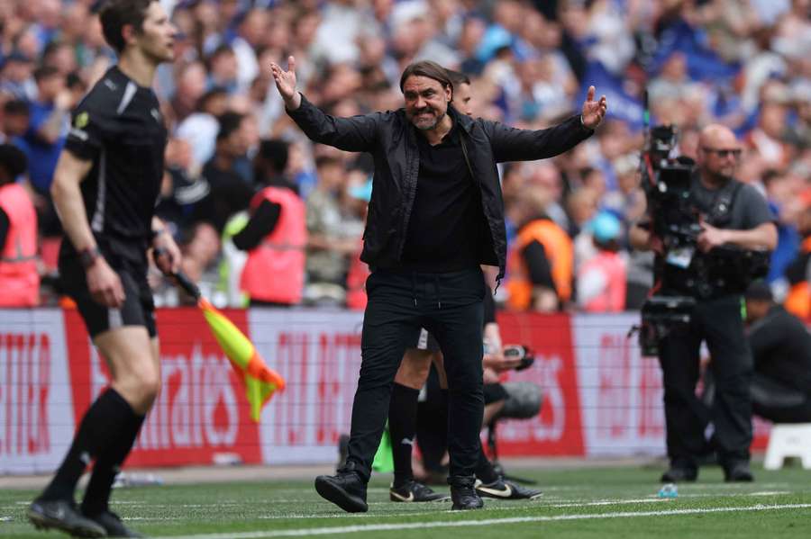 Farke laments Leeds "nervous and clumsy" in FA Cup semifinal defeat