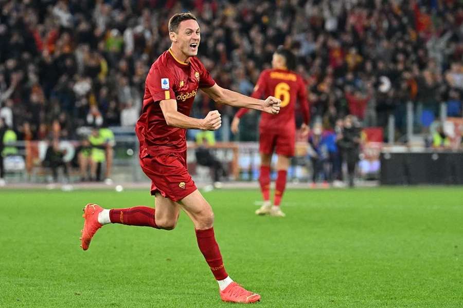 Matic reencontrou Mourinho, com quem já tinha trabalhado no Manchester United e no Chelsea, agora na Roma