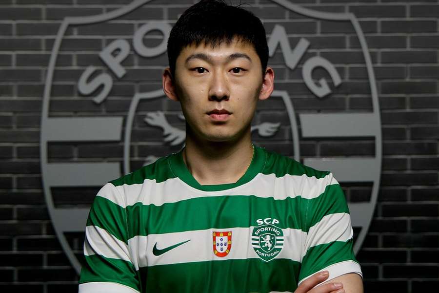 Yongzhen Li é reforço do Sporting