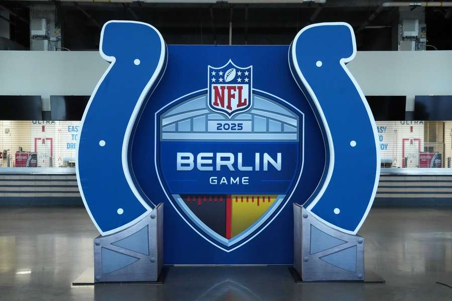 Das Logo des Berlin Games im Lucas Oil Stadium der Colts. Das Logo des Berlin Games im Lucas Oil Stadium der Colts.