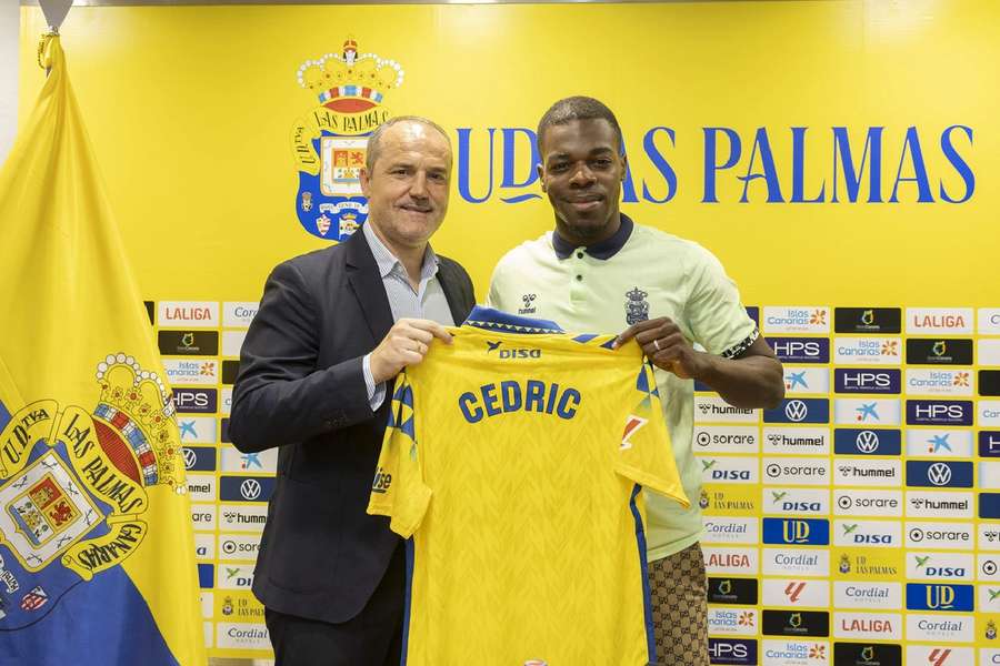 Cédric quiere ganarse el sitio en Las Palmas