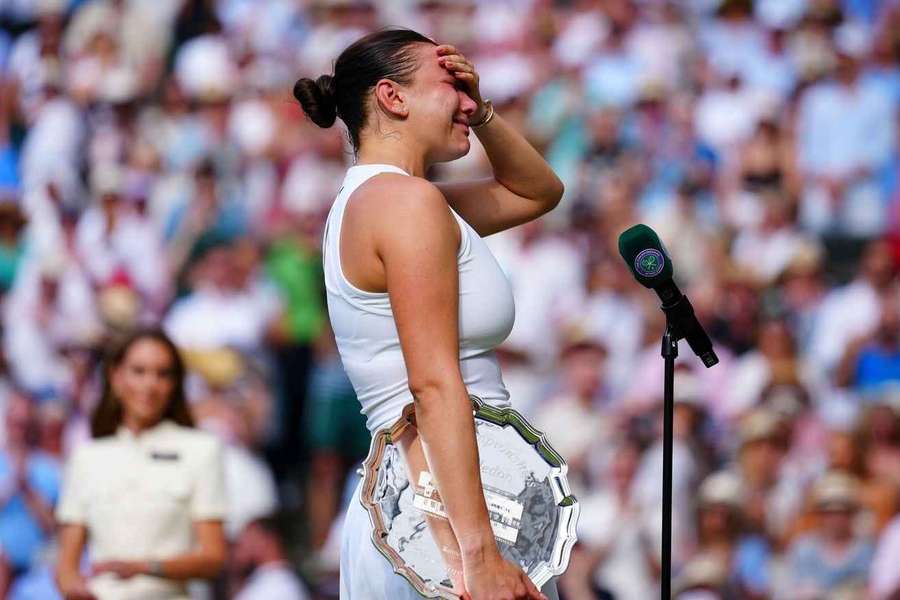 Zklamaná Amanda Anisimovová po wimbledonském finále.