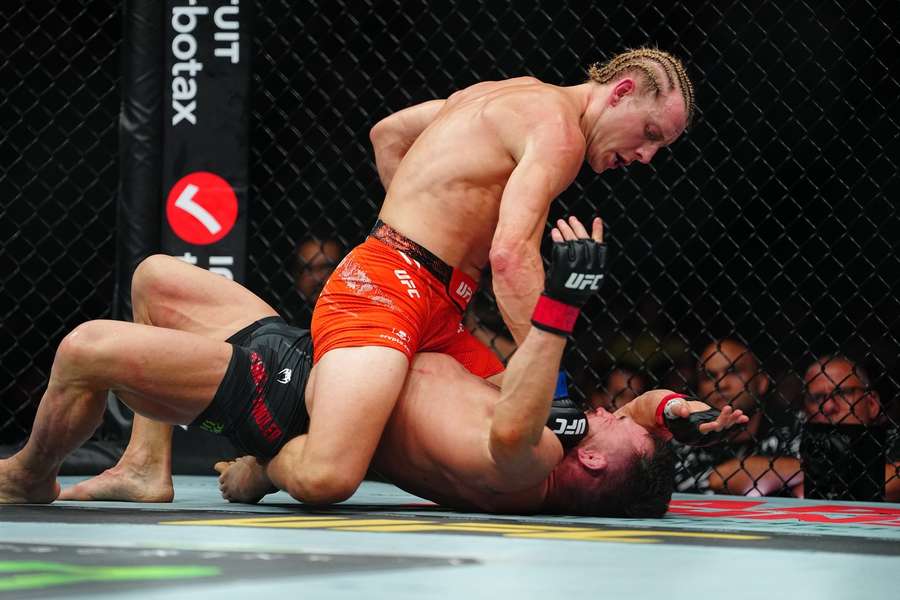 Paddy Pimblett stoppt Veteran Michael Chandler mit dominantem Sieg bei UFC  314 | Flashscore.de