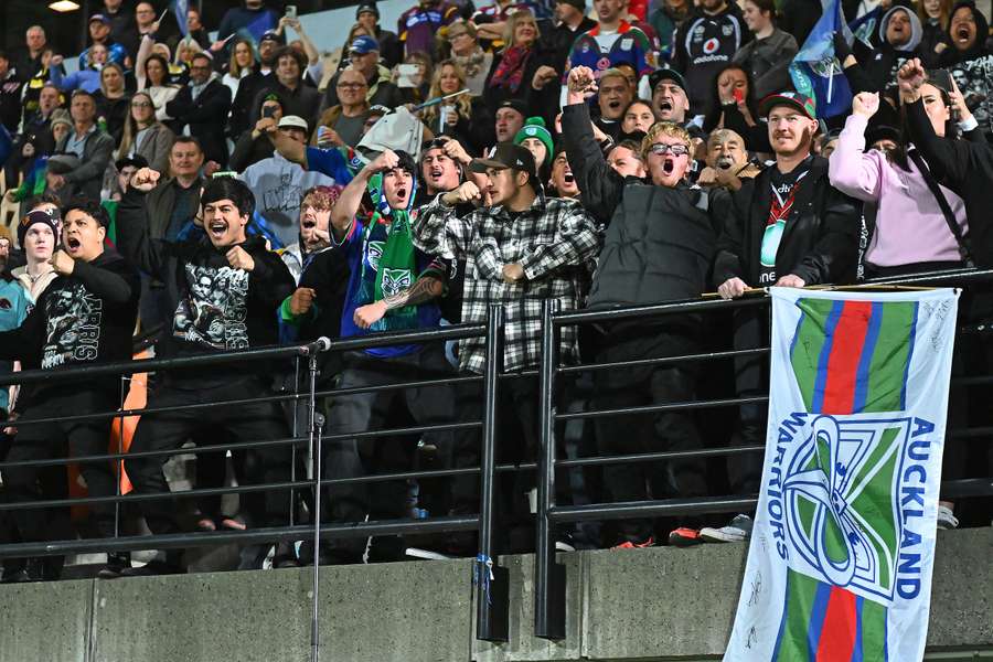 Warriors' NRL crowds continue to grow, whilst Super Rugby heads in the wrong direction. 