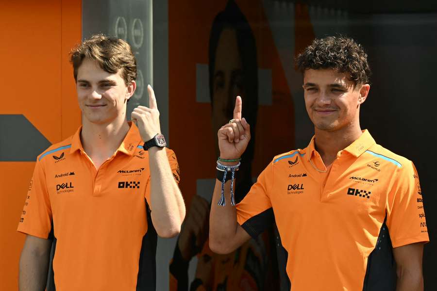 Les deux pilotes McLaren à Bakou.