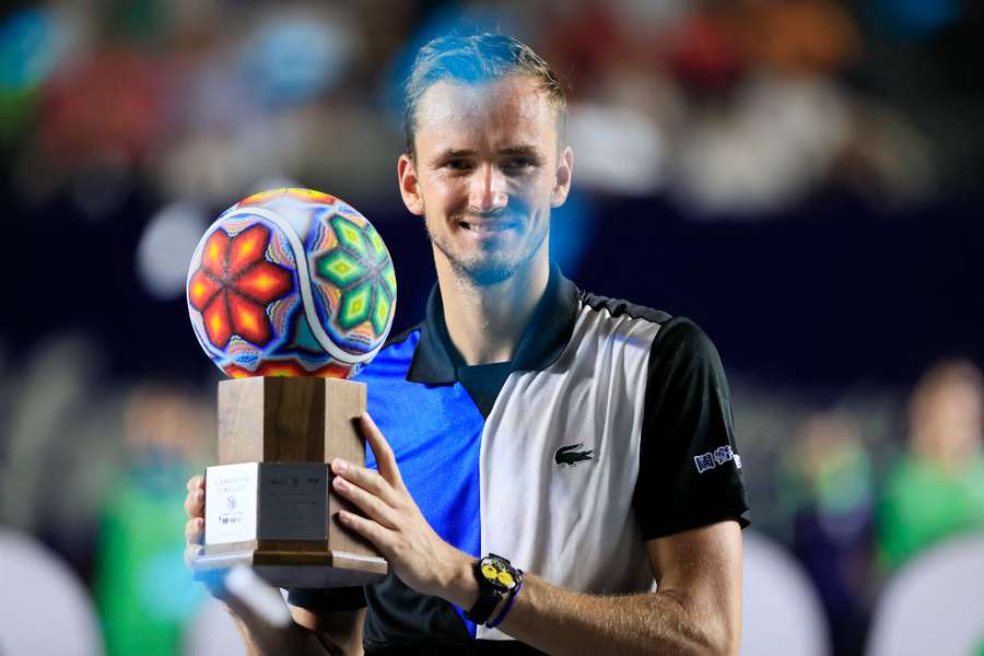 World number one Medvedev beats Norrie in straight sets to claim title in Los Cabos