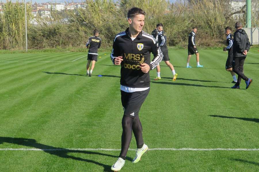 Petrolul Ploiești l-a achiziționat pe mijlocașul sârb Stefan Purtic de la FK Vozdovac