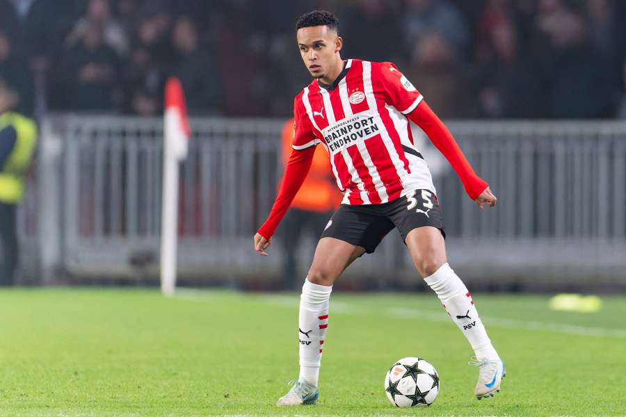 Le Norvégien du PSV Eindhoven Oppegard signe à Auxerre