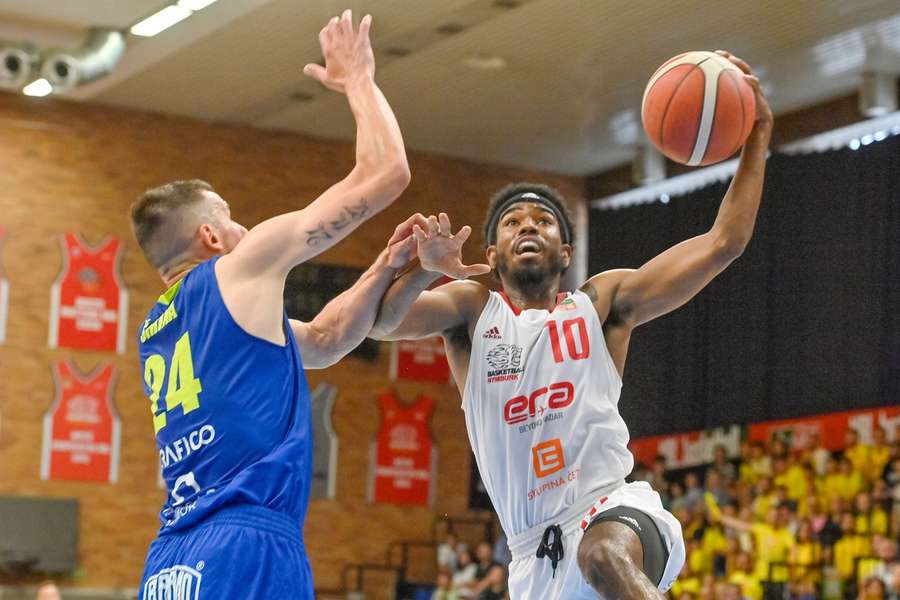 Jerrick Harding v utkání proti Opavě Jerrick Harding v utkání proti Opavě