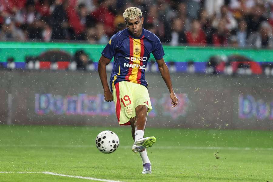 Barcelona z Newcastle bez kontuzjowanego Yamala