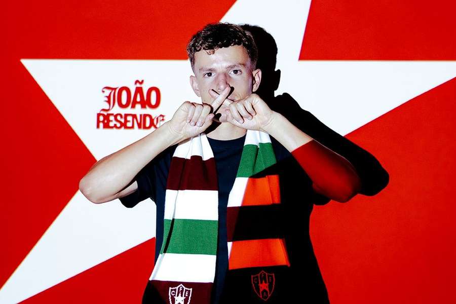 João Resende é o novo camisola 26 do Estrela da Amadora