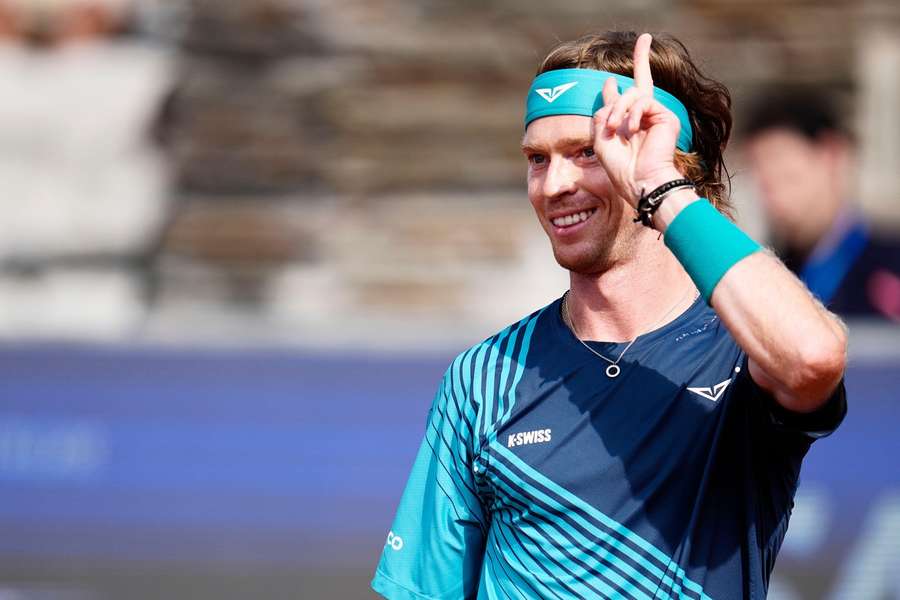 Alles zum Tennis am Samstag: ATP-Events in Gstaad, Bastad & Umag, sowie WTA-Events in Athen & Iasi Alles zum Tennis am Samstag: ATP-Events in Gstaad, Bastad & Umag, sowie WTA-Events in Athen & Iasi