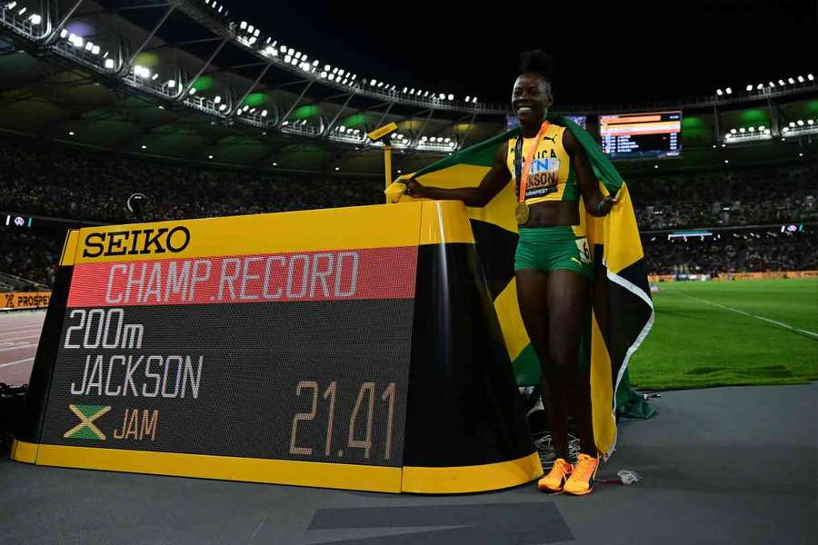 Shericka Jackson beat her own record time as she defended her 200m World Championship title Shericka Jackson beat her own record time as she defended her 200m World Championship title