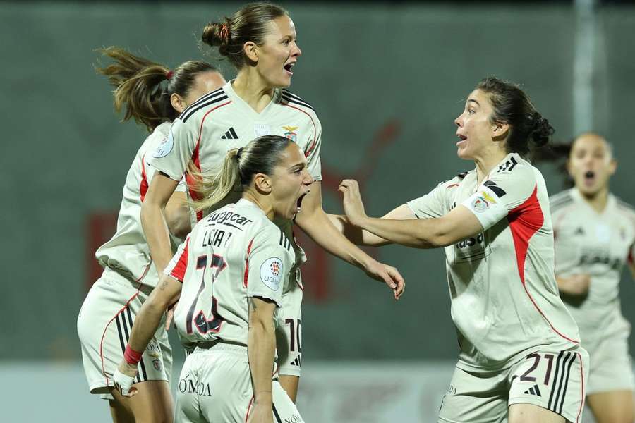 A festa das jogadoras do Benfica