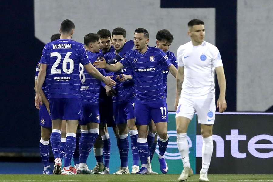 FCSB încasează 4 goluri de la Dinamo Zagreb