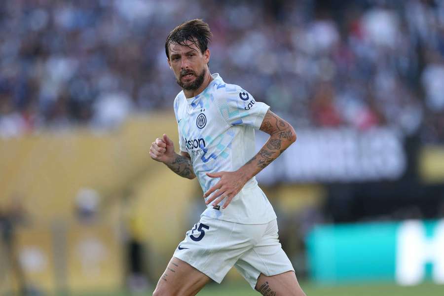Francesco Acerbi durante Monterrey-Inter