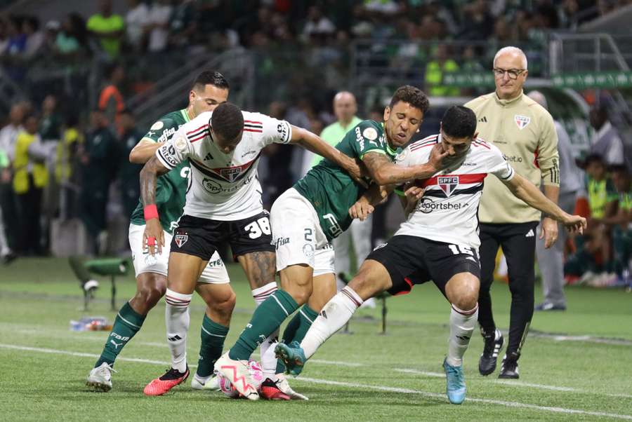 Verdão venceu o rival por 5 a 0 em 2023, maior goleada a seu favor na história do clássico