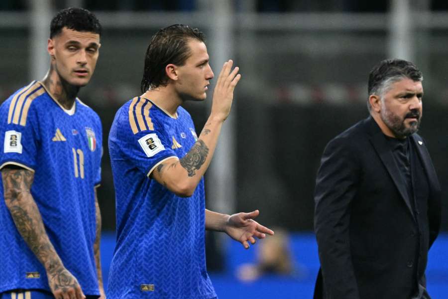 Itália espera superar passado recente e garantir vaga na Copa de 2026