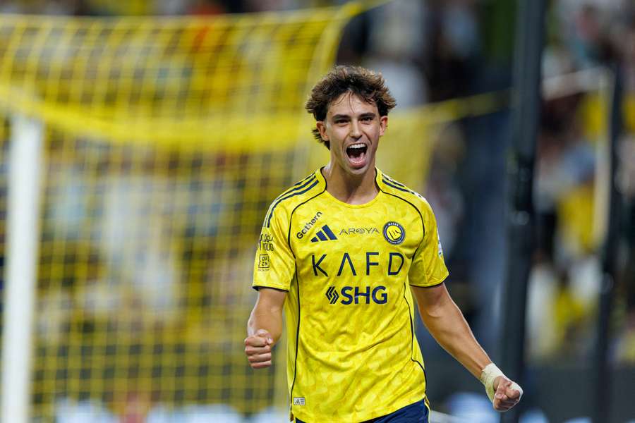 Félix v dresu Al Nassru. Félix v dresu Al Nassru.