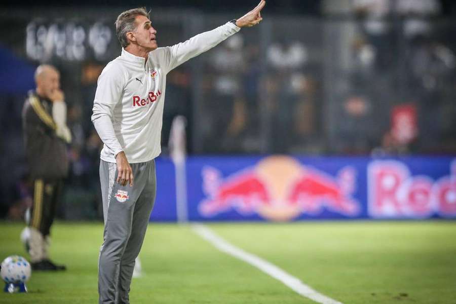 Vágner Mancini voltou a respirar no Massa Bruta