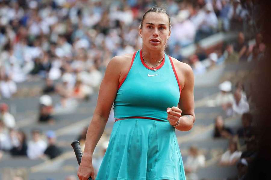 Aryna Sabalenka zieht ins Halbfinale der French Open ein.