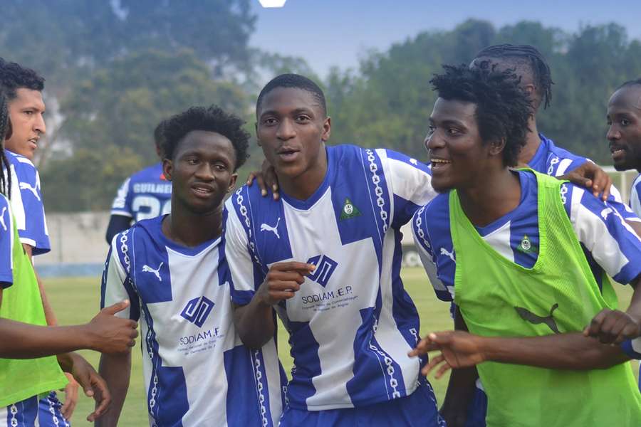 Bravos do Maquis golearam no arranque do Girabola