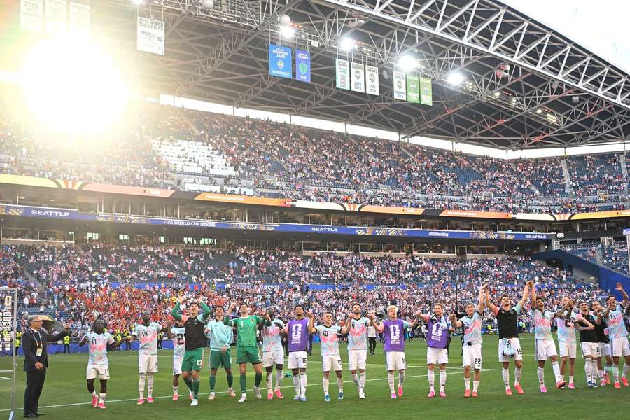 Scene de pe stadionul din Seattle de la meciul SUA - Belgia