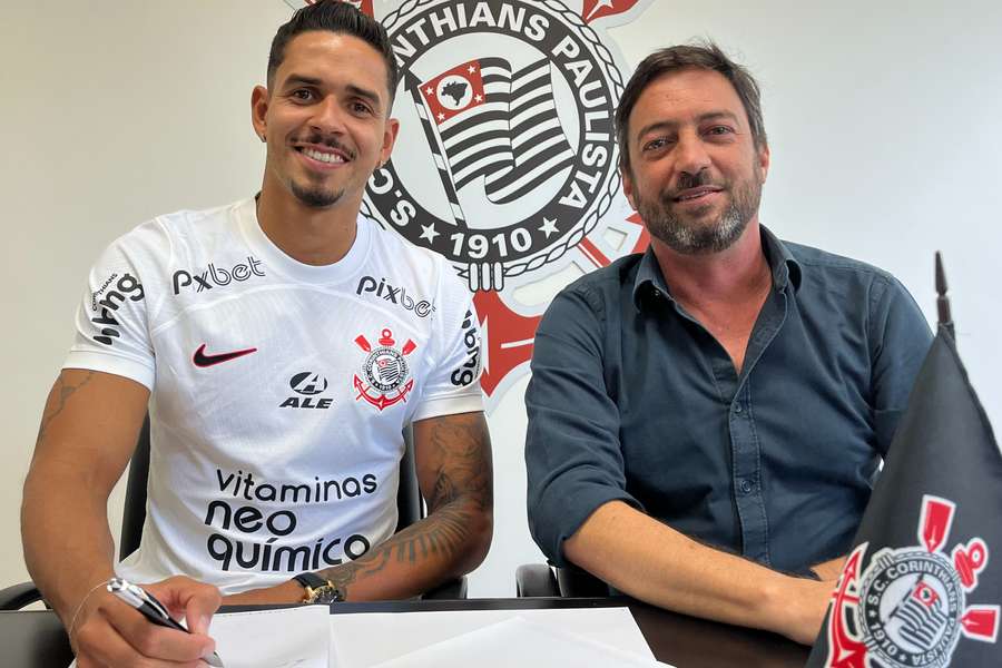 Site do Spartak Moscou confirma acerto de Alex com o Corinthians