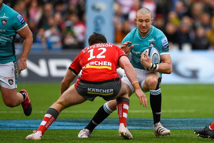 Brown (R) in action for Leicester against Gloucester Rugby