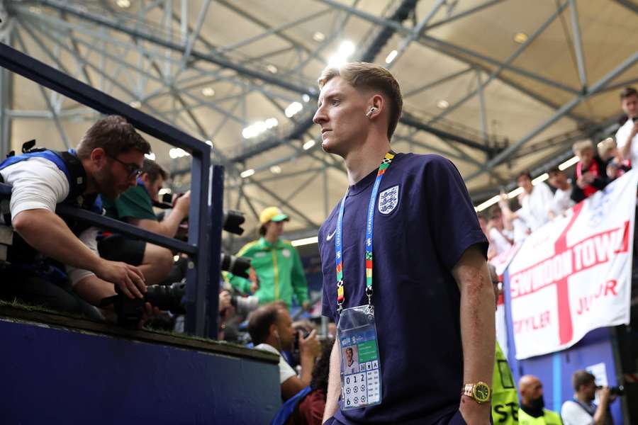 Anthony Gordon of England arrives at the stadium prior to the Euro 2024 round of 16 match between England and Slovakia