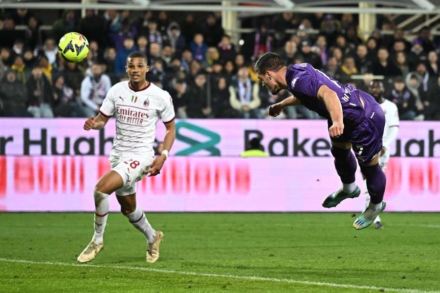 Milan taber i Firenze og mister terræn i Serie A-top