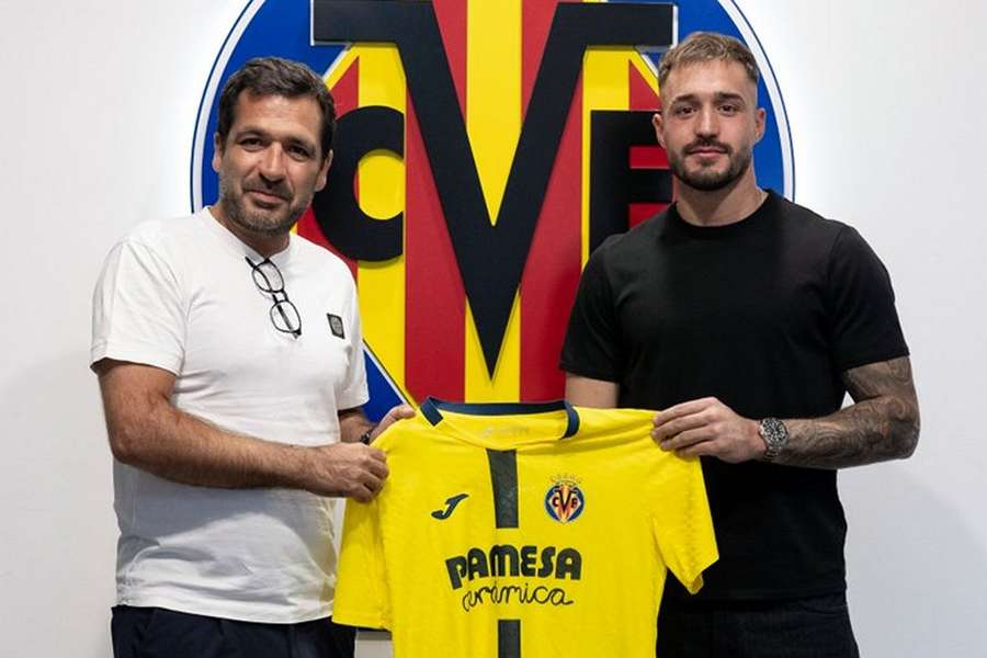 DONE DEAL: Villarreal snap up PSG keeper Tenas