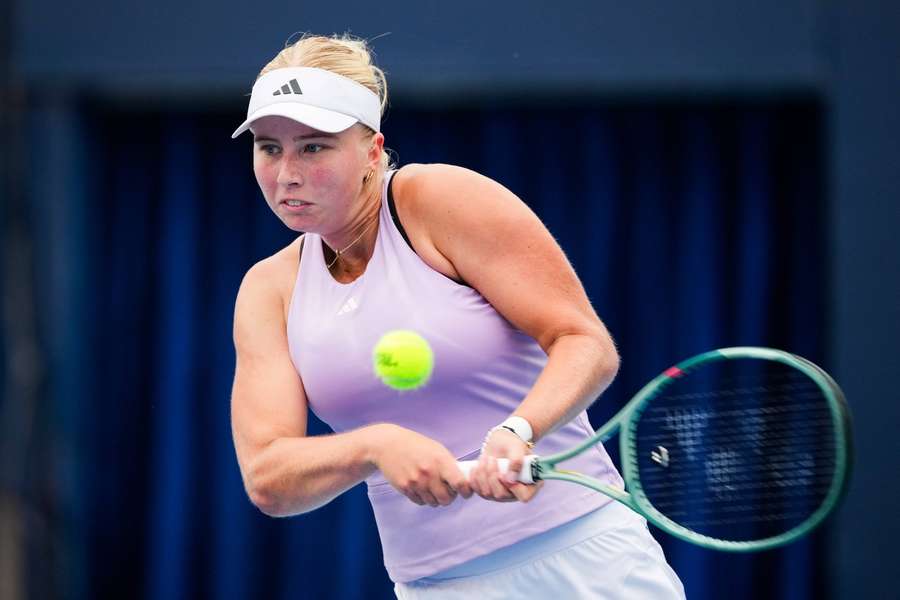 Tauson in action against Danilovic
