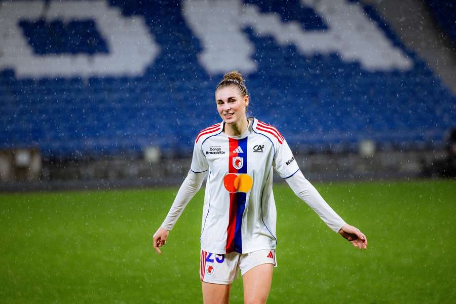 Jule Brand gewinnt das Wiedersehen mit Wolfsburg. Jule Brand gewinnt das Wiedersehen mit Wolfsburg.