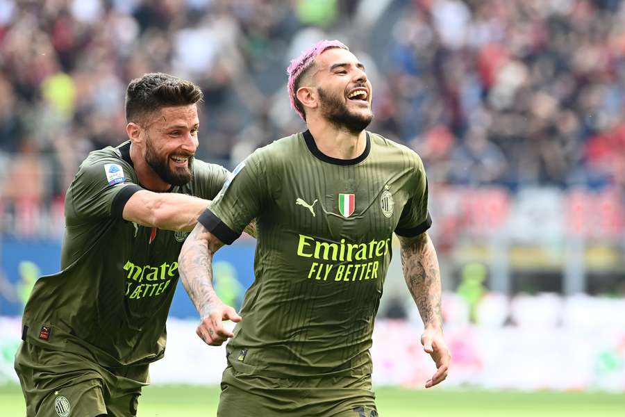 Odmłodzony Milan pokonuje Lazio i zachowuje nadzieję na pierwszą czwórkę