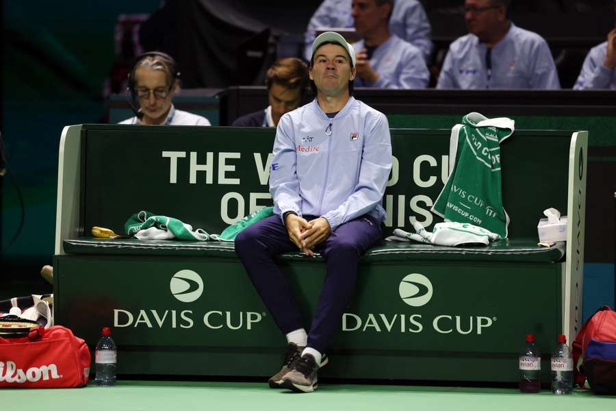 Guillermo Coria, en el banquillo de Argentina.