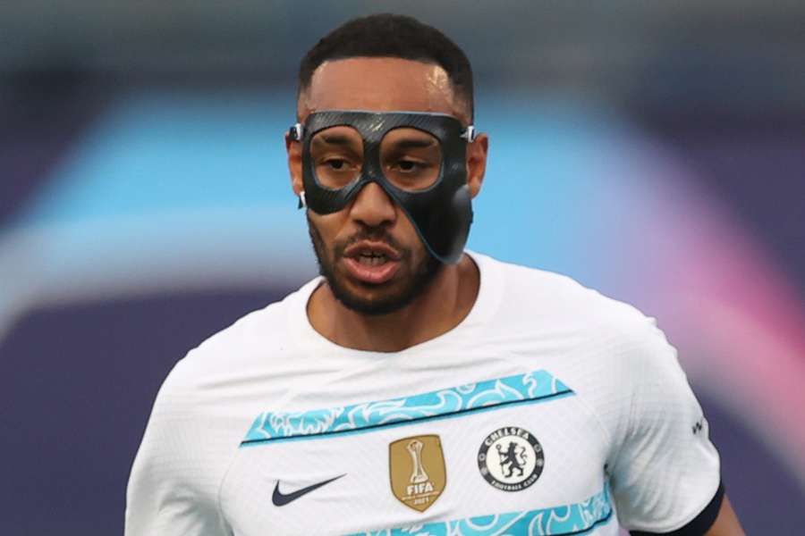 Chelsea suffer shock defeat in Champions League to ruin Aubameyang debut