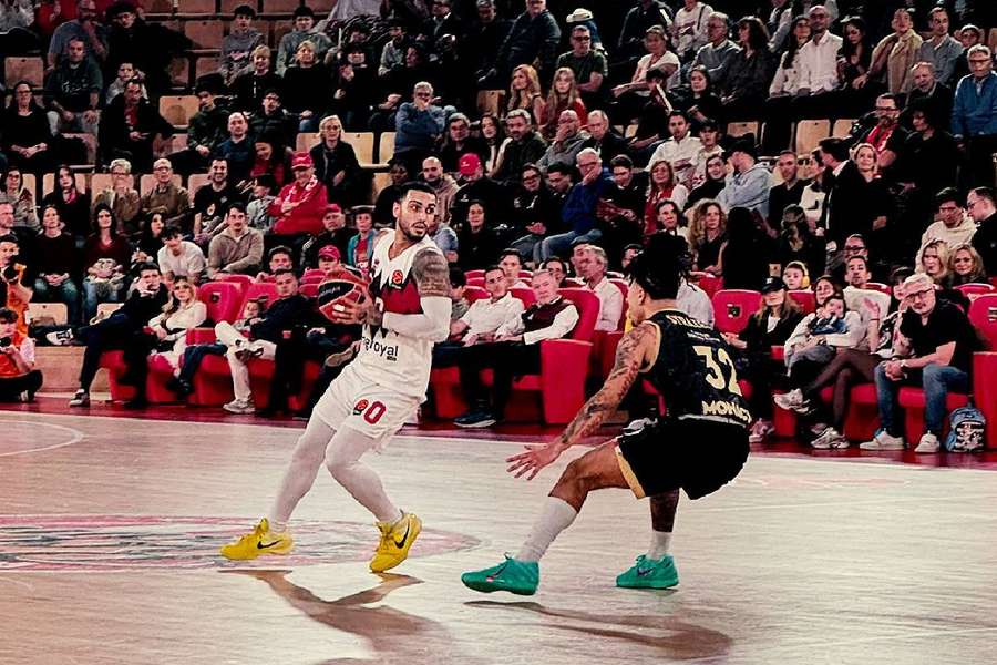 Howard, con el balón