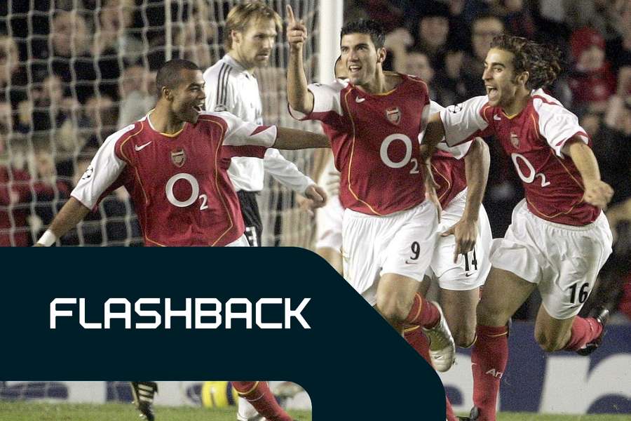 Jose Antonio Reyes (al centro) festeggia un gol segnato al Rosenborg in Champions League nel dicembre 2004