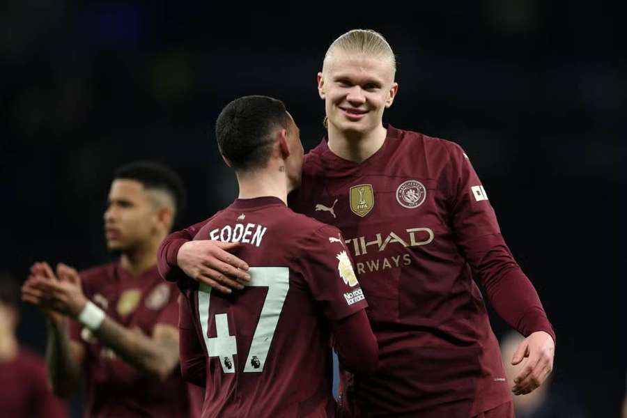 Manchester City patří k favoritům. Manchester City patří k favoritům.