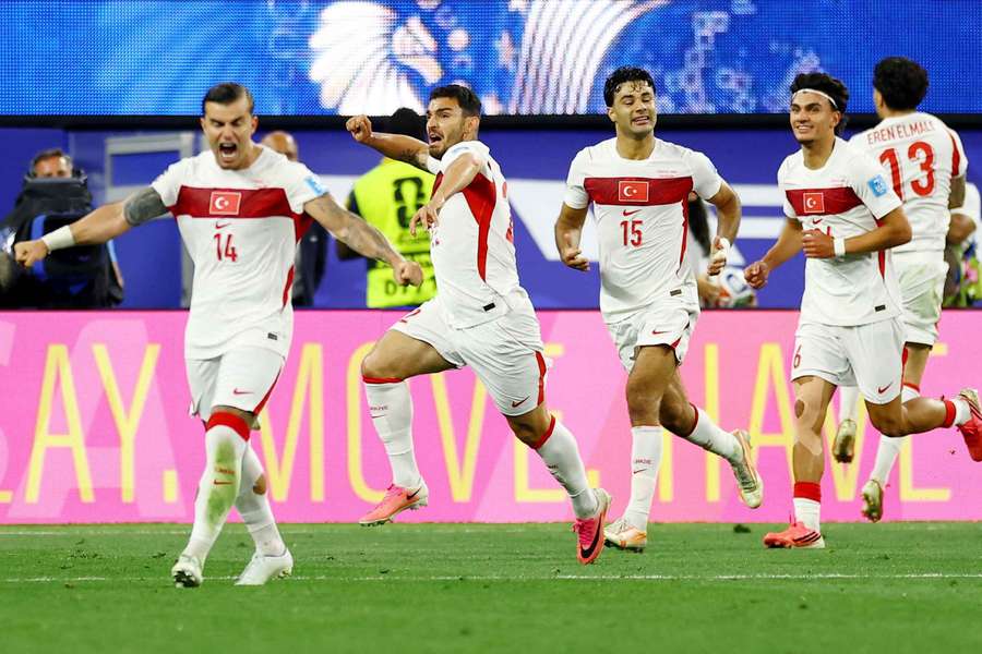 Turkey net 98th-minute winner to defeat USA at 2026 World Cup
