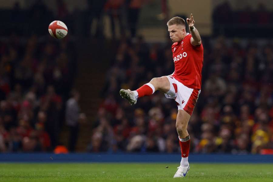 Wales' Gareth Anscombe in action