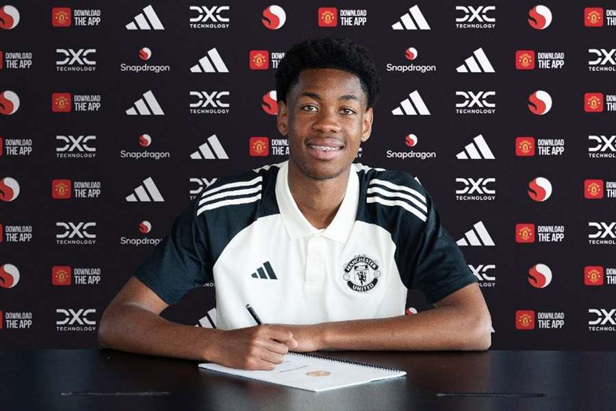 DONE DEAL: Man Utd close deal for son of a gun Kana-Biyik