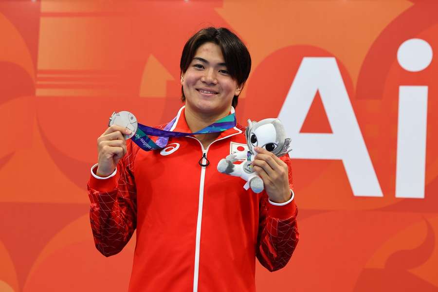 Matsushita Tomoyuki completou a prova em 3.54,33 minutos Matsushita Tomoyuki completou a prova em 3.54,33 minutos