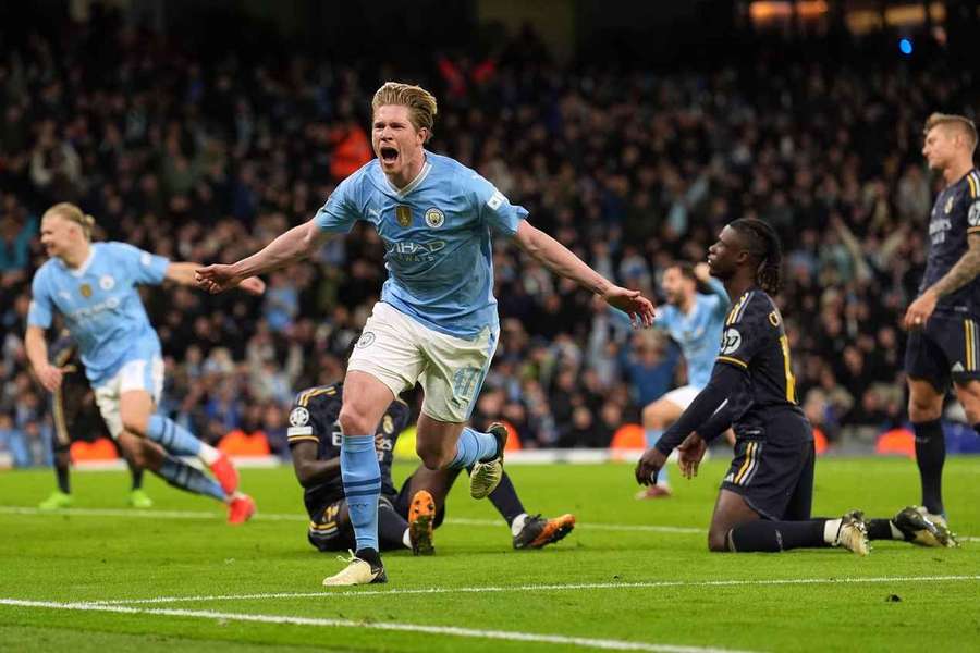 Manchester City ocupă în prezent locul 6 în Premier League